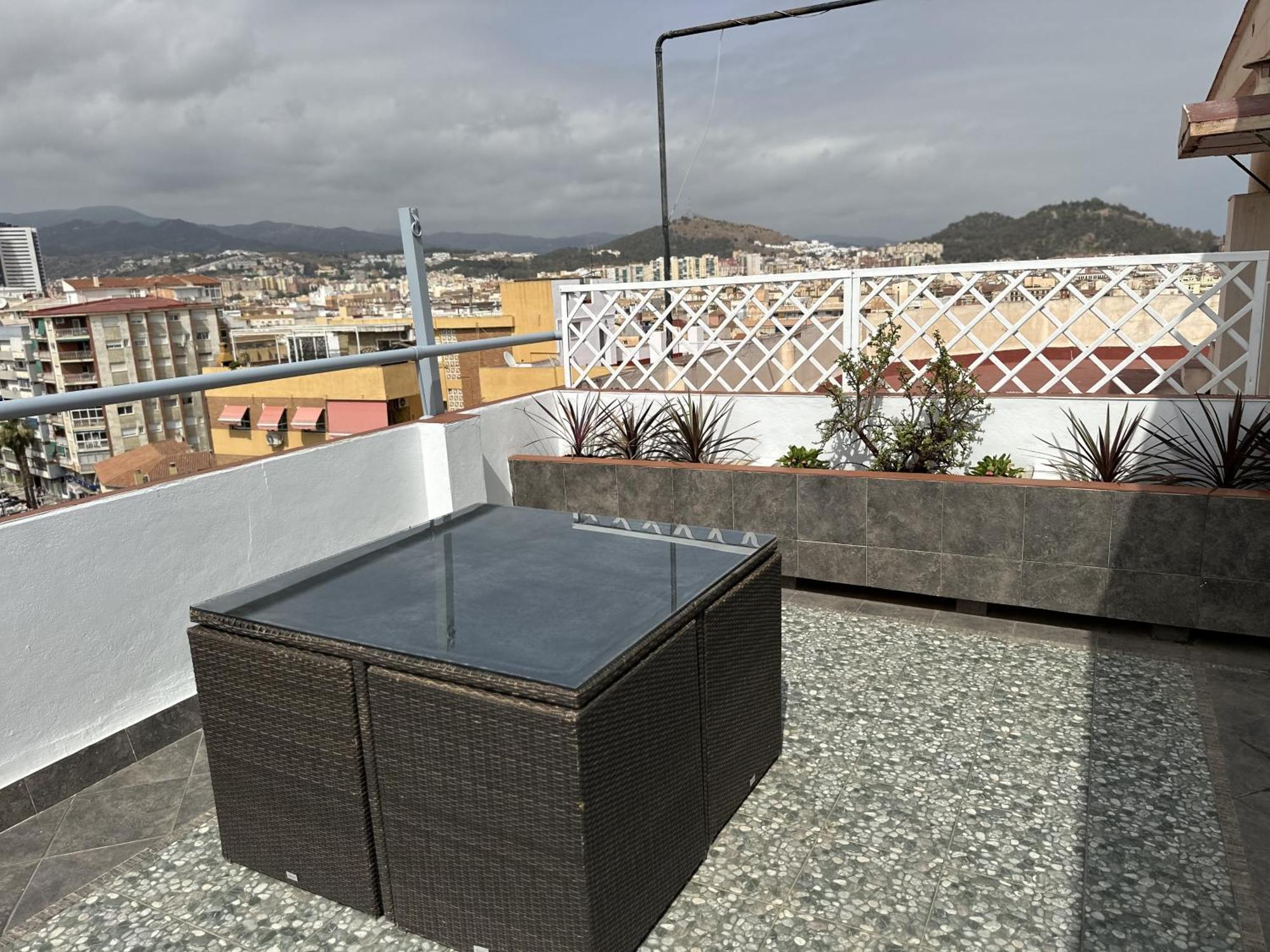Апартаменты Atico Plaza Bailen Malaga Centro Экстерьер фото